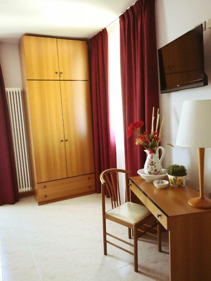 Hotel Corte Dal Castello Лацизе Екстер'єр фото