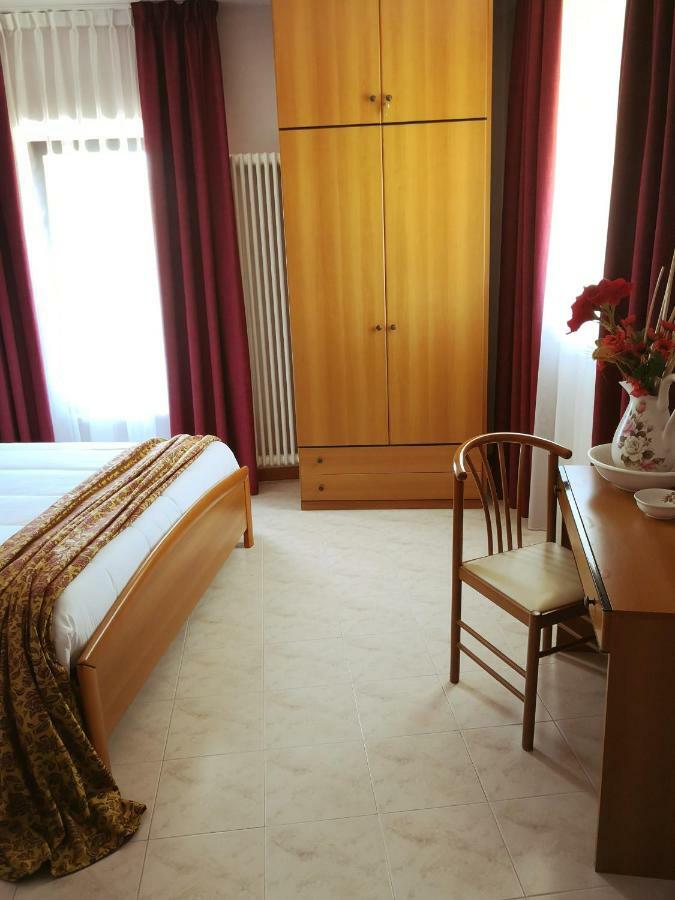 Hotel Corte Dal Castello Лацизе Екстер'єр фото