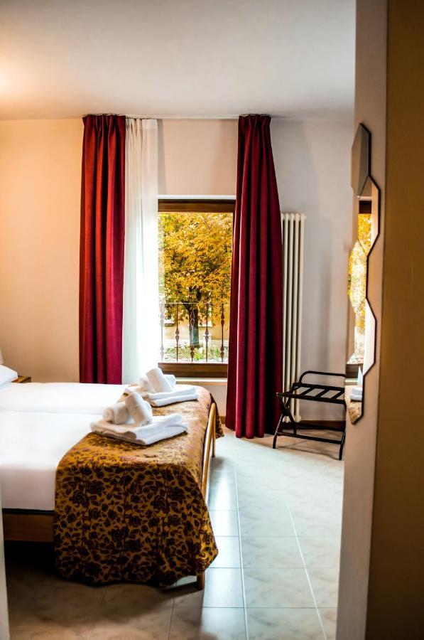 Hotel Corte Dal Castello Лацизе Екстер'єр фото