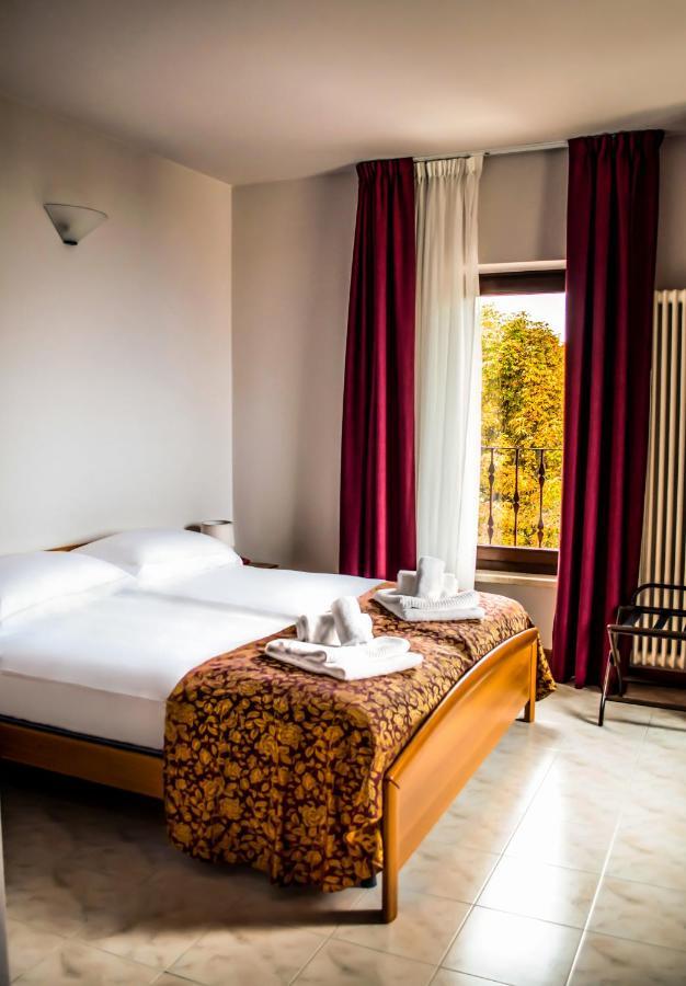 Hotel Corte Dal Castello Лацизе Екстер'єр фото
